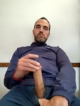 Snapshot of leon3875 chatting on October 21, 3:24 pm leon3875 online show from October 21, 3:24 pm