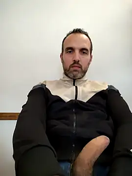 Snapshot of leon3875 chatting on October 23, 3:33 pm leon3875 online show from October 23, 3:33 pm