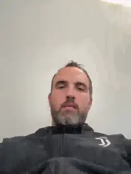 leon3875 online show from February 26, 3:22 pm