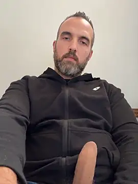 leon3875 online show from April 8, 3:23 pm