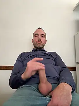 Snapshot of leon3875 chatting on May 28, 3:31 pm leon3875 online show from May 28, 3:31 pm