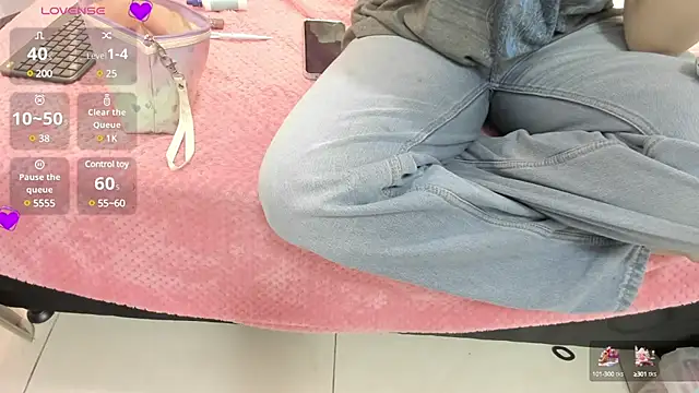 Emasanders online show from December 28, 7:43 pm