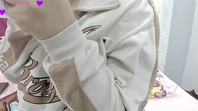 Emasanders online show from January 14, 7:53 pm