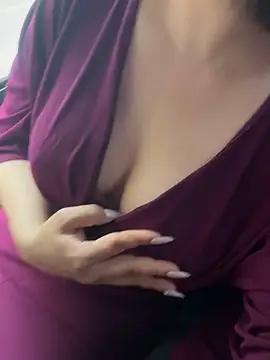 May-Squirt online show from April 12, 5:56 am