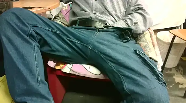 Giulio35 Pika online show from December 15, 6:18 am