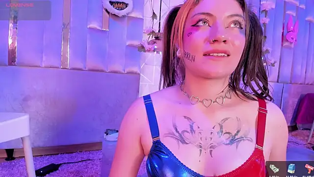 Snapshot of Broklinwhite_ chatting on March 2, 4:32 pm Broklinwhite online show from March 2, 4:32 pm