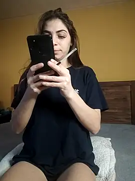 Snapshot of AntoniaHottie chatting on February 18, 3:08 pm AntoniaHottie online show from February 18, 3:08 pm