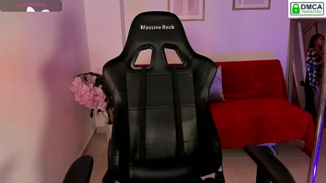 Lilabril online show from January 9, 2:31 pm