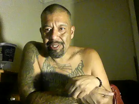 Snapshot of ElMasChingonMX chatting on October 8, 7:28 am ElMasChingonMX online show from October 8, 7:28 am