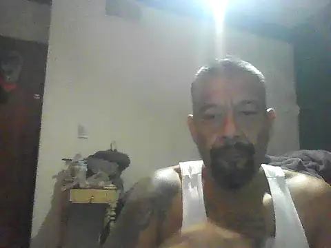 Snapshot of ElMasChingonMX chatting on October 12, 10:09 pm ElMasChingonMX online show from October 12, 10:09 pm