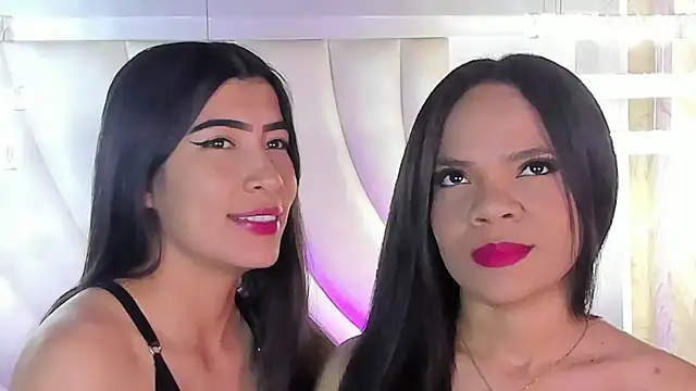Snapshot of siara_and_zoe chatting on August 1, 12:10 am siara and zoe online show from August 1, 12:10 am