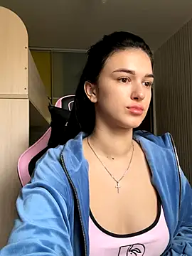 Julietta a online show from November 11, 7:52 am