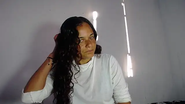 Snapshot of GiveLove1 chatting on December 15, 9:53 pm GiveLove1 online show from December 15, 9:53 pm