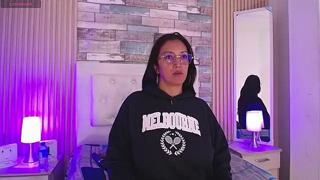 dayana mendoza69 online show from February 3, 12:43 pm