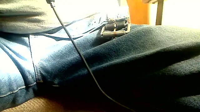 markluvskitty online show from March 13, 2:34 pm