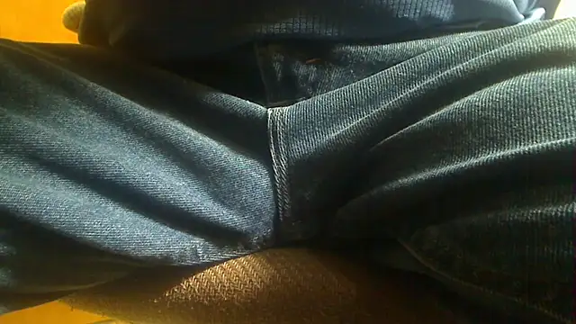 Snapshot of markluvskitty chatting on June 22, 4:26 pm markluvskitty online show from June 22, 4:26 pm