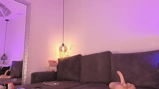 Isabella francoo online show from January 13, 12:21 pm