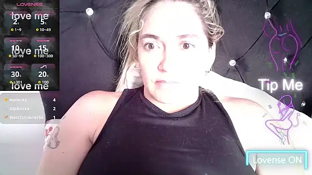 Izury Blondee online show from September 11, 8:09 pm