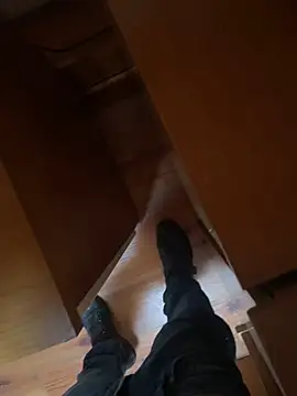 Edosxxl online show from December 11, 9:30 am