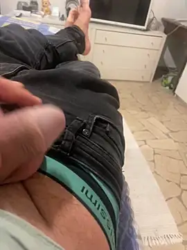 Edosxxl online show from September 14, 7:13 pm