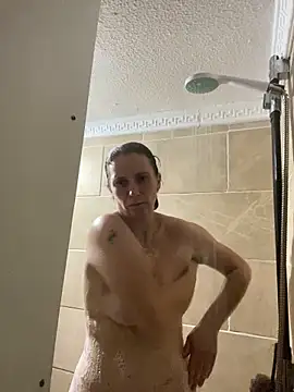 Snapshot of WreckedCrop chatting on January 9, 12:52 pm WreckedCrop online show from January 9, 12:52 pm