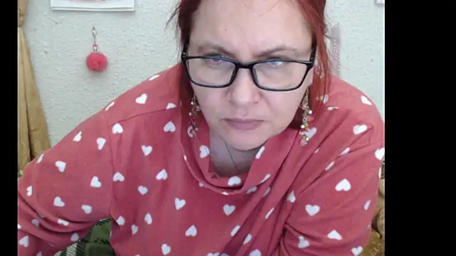 Snapshot of PlayfullMature chatting on October 11, 12:36 pm PlayfullMature online show from October 11, 12:36 pm