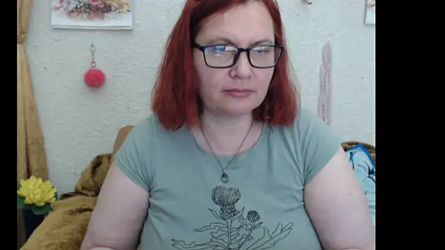 Snapshot of PlayfullMature chatting on October 14, 3:57 pm PlayfullMature online show from October 14, 3:57 pm