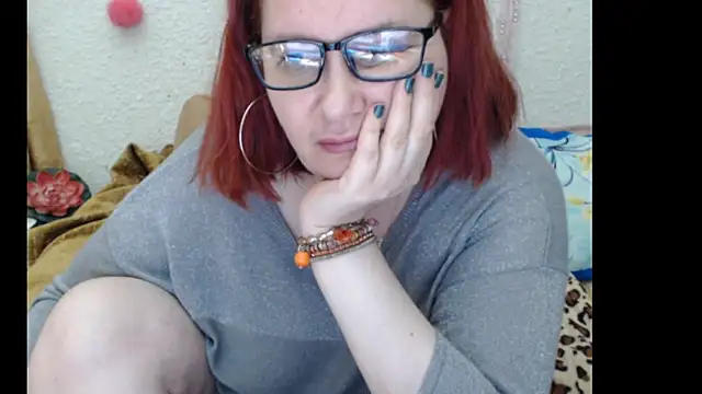 Snapshot of PlayfullMature chatting on October 17, 4:09 pm PlayfullMature online show from October 17, 4:09 pm