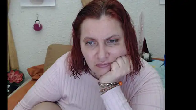 Snapshot of PlayfullMature chatting on October 24, 9:49 am PlayfullMature online show from October 24, 9:49 am