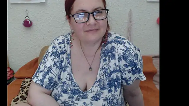 Snapshot of PlayfullMature chatting on October 30, 4:52 pm PlayfullMature online show from October 30, 4:52 pm