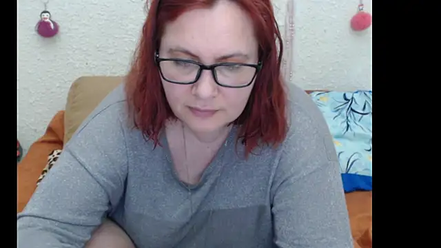 Snapshot of PlayfullMature chatting on November 2, 4:42 pm PlayfullMature online show from November 2, 4:42 pm