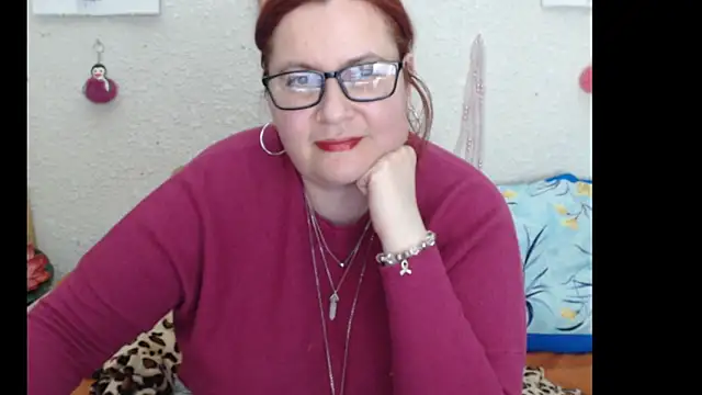 Snapshot of PlayfullMature chatting on November 4, 5:34 pm PlayfullMature online show from November 4, 5:34 pm