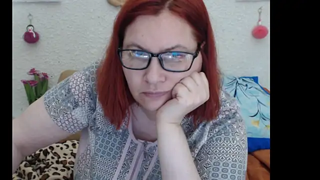 Snapshot of PlayfullMature chatting on November 18, 2:21 pm PlayfullMature online show from November 18, 2:21 pm