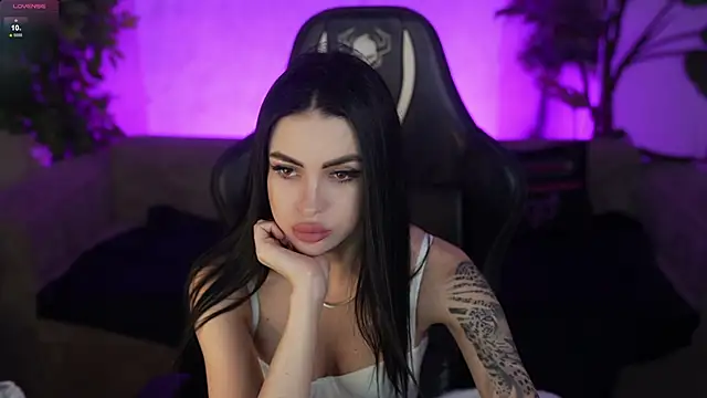 Tina Breeze online show from March 9, 8:18 am