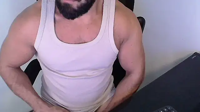 Snapshot of TopDaddy23 chatting on July 8, 1:15 pm TopDaddy23 online show from July 8, 1:15 pm