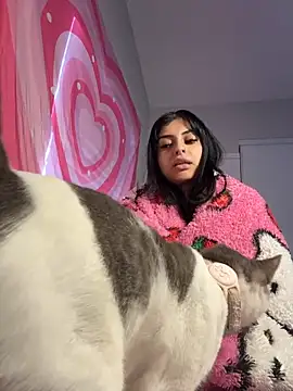 Snapshot of ThickerThanYoBitch chatting on October 17, 2:30 pm ThickerThanYoBitch online show from October 17, 2:30 pm