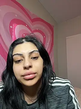 ThickerThanYoBitch online show from February 22, 4:16 pm