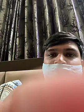Snapshot of Parth-26 chatting on May 9, 6:13 pm Parth-26 online show from May 9, 6:13 pm