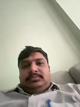 Snapshot of Parth-26 chatting on May 20, 12:44 pm Parth-26 online show from May 20, 12:44 pm