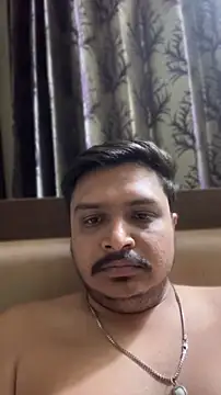Snapshot of Parth-26 chatting on May 29, 3:54 pm Parth-26 online show from May 29, 3:54 pm