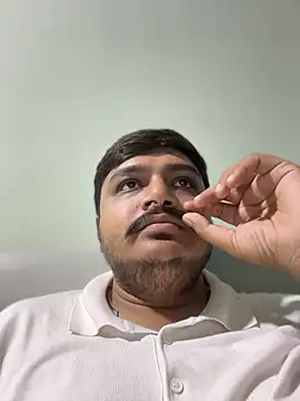 Snapshot of Parth-26 chatting on June 6, 1:49 pm Parth-26 online show from June 6, 1:49 pm