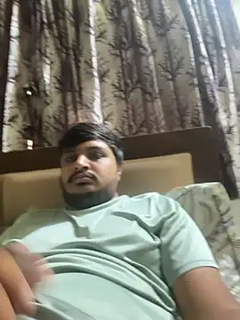 Snapshot of Parth-26 chatting on June 24, 8:46 am Parth-26 online show from June 24, 8:46 am