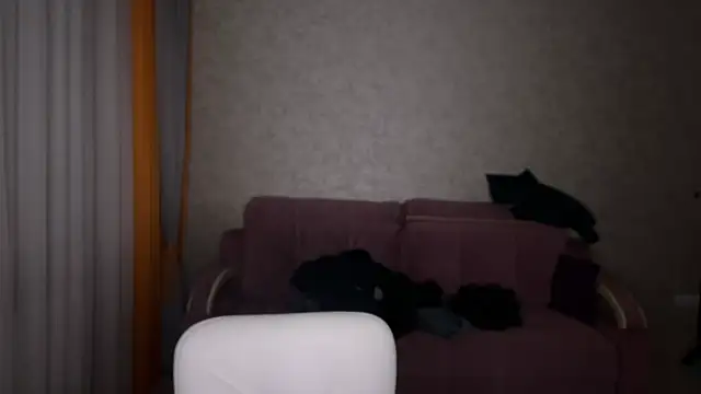 kiopiggy online show from December 19, 5:31 pm