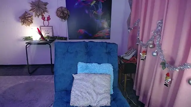 IsaBaileys  online show from December 19, 6:56 pm