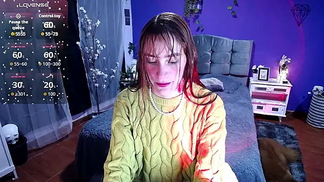 Snapshot of IsaBaileys_ chatting on November 8, 4:34 am IsaBaileys online show from November 8, 4:34 am