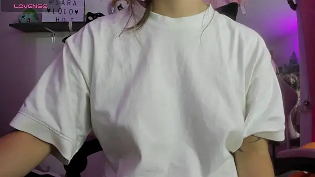 saralolo420 online show from October 21, 12:00 am