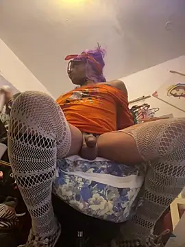 Mune Raez 6 online show from February 21, 2:40 pm