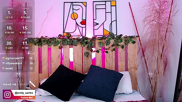 emily amaya online show from December 10, 4:24 am