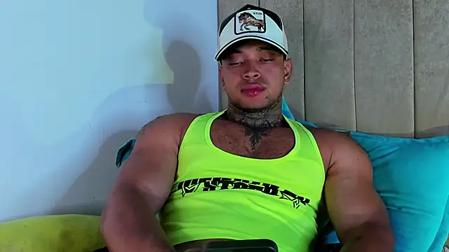 Stiven collins online show from April 2, 2:53 am