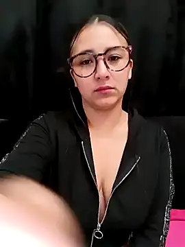 Cute Penelope online show from December 12, 11:50 am